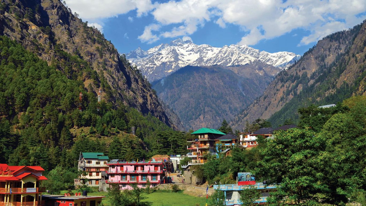 Kasol Parvati Valley scenic view taxi service