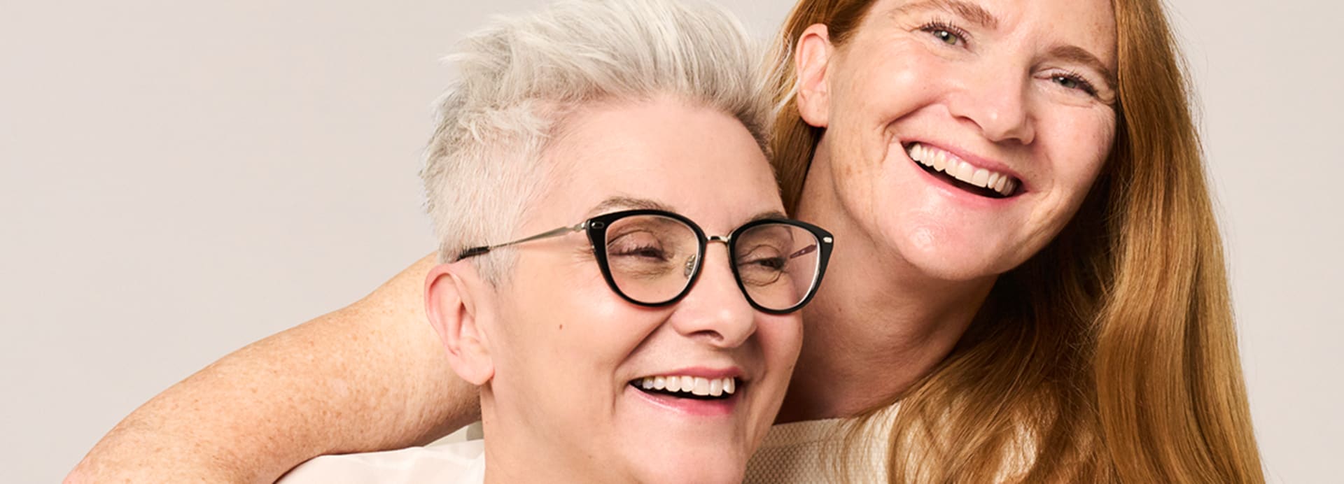 Glättende Pflege mit hochdosiertem Vitamin E