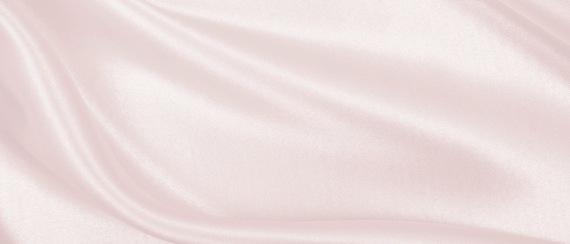 Texte sur fond satiné rose sur looks maquillage pour occasions spéciales