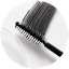 Brosse incurvée pour une application parfaite