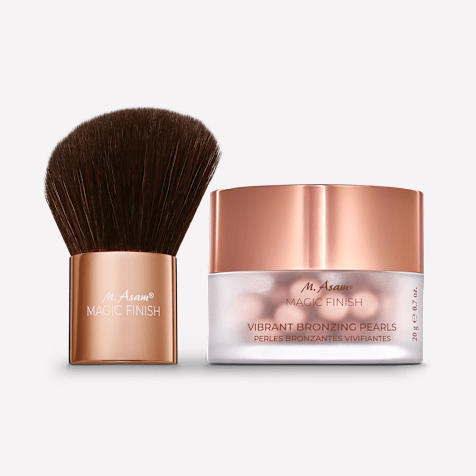 M. Asam MAGIC FINISH Vibrant Bronzing Puderperlen Sunkissed & Kabuki-Pinsel