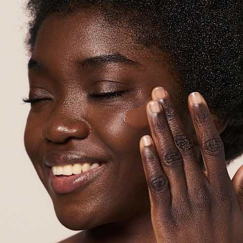 M. Asam MAGIC FINISH Supercharge Serum Foundation Fond de Teint Deep Almond