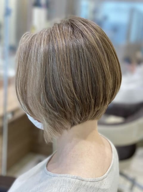 前下がりショートボブのヘアカタログ一覧 ヘアサロン 美容院 Ash オフィシャルサイト