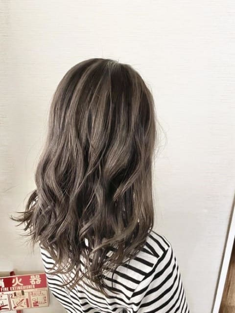グレーのヘアカタログ一覧 ヘアサロン 美容院 Ash オフィシャルサイト グレーのヘアカタログ一覧 ヘアサロン 美容院 Ash オフィシャルサイト