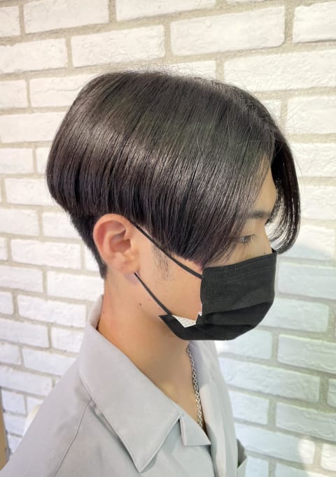 前下がりセンターパートのヘアカタログ一覧 ヘアサロン 美容院 Ash オフィシャルサイト 前下がりセンターパートのヘアカタログ一覧 ヘアサロン 美容院 Ash オフィシャルサイト