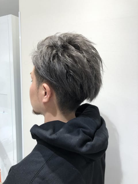 アッシュグレーのヘアカタログ一覧 ヘアサロン 美容院 Ash オフィシャルサイト