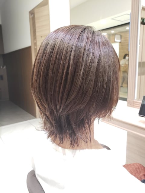 ミディアムウルフのヘアカタログ一覧 ヘアサロン 美容院 Ash オフィシャルサイト