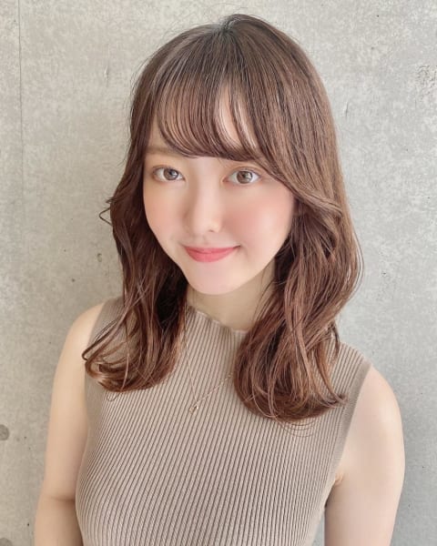 ミディアムヘアのヘアカタログ一覧 ヘアサロン 美容院 Ash オフィシャルサイト