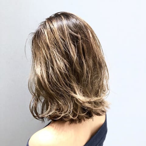 アッシュベージュのヘアカタログ一覧 ヘアサロン 美容院 Ash