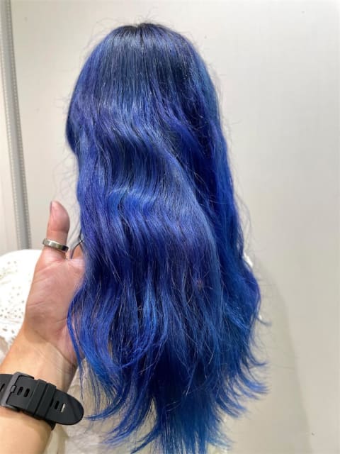 ビビットブルーのヘアカタログ一覧 ヘアサロン 美容院 Ash オフィシャルサイト