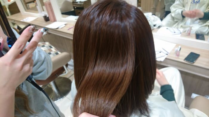 どうしようもない を諦めないで 酸の力で髪質を改善する最新トリートメントが今までの常識を覆す コラム Ash 日吉店 菅原 賢一 Ash オフィシャルサイト