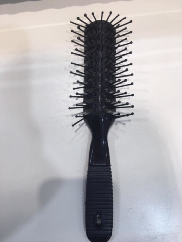 意外と知らない!?ヘアブラシの種類♪|コラム Ash 宮前平店 大橋 実歩|Ash オフィシャルサイト