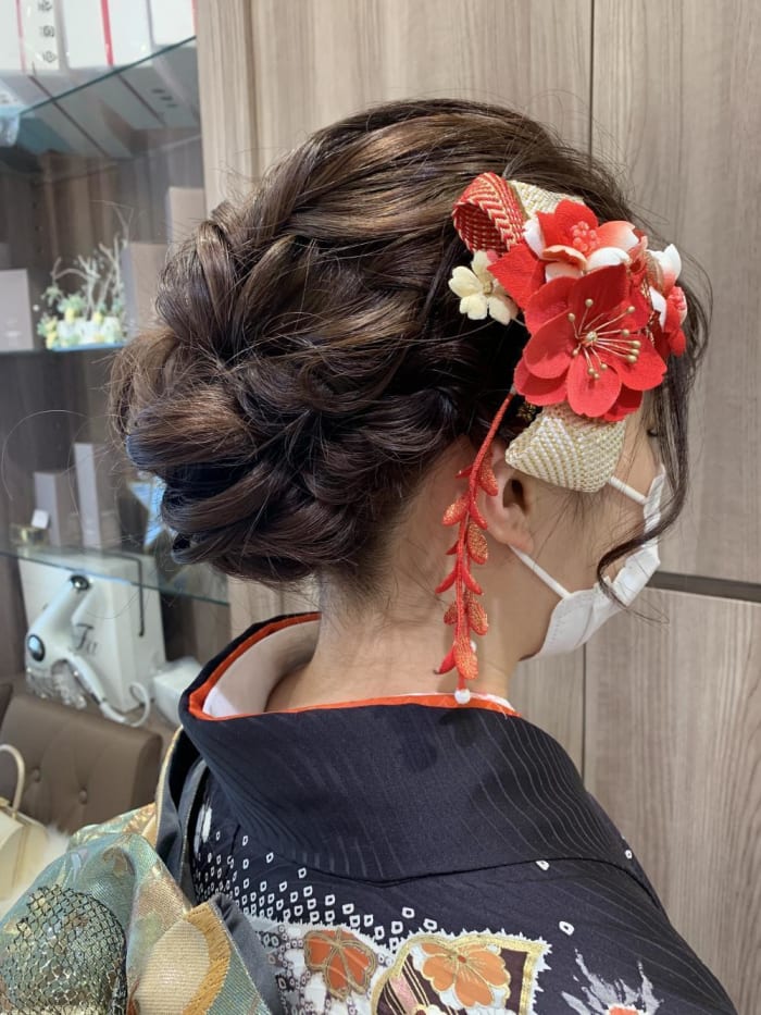 卒業式にオススメ ヘアアレンジ コラム Ash 鶴ヶ峰1号店 岩﨑 幸恵 Ash オフィシャルサイト 卒業式にオススメ ヘアアレンジ コラム Ash 鶴ヶ峰1号店 岩﨑 幸恵 Ash オフィシャルサイト