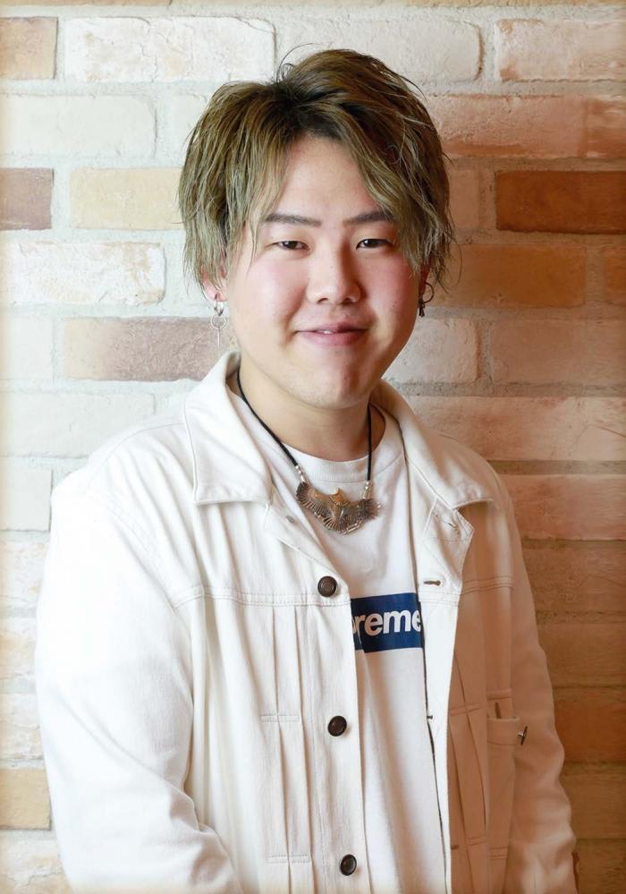 メンズ限定 メンズの特殊パーマ 透明度のあるカラーが得意です