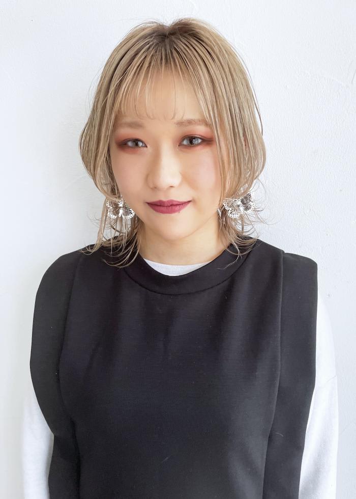 お客様を笑顔にする美容師を目指します Ash 中目黒店 藤原 まどか