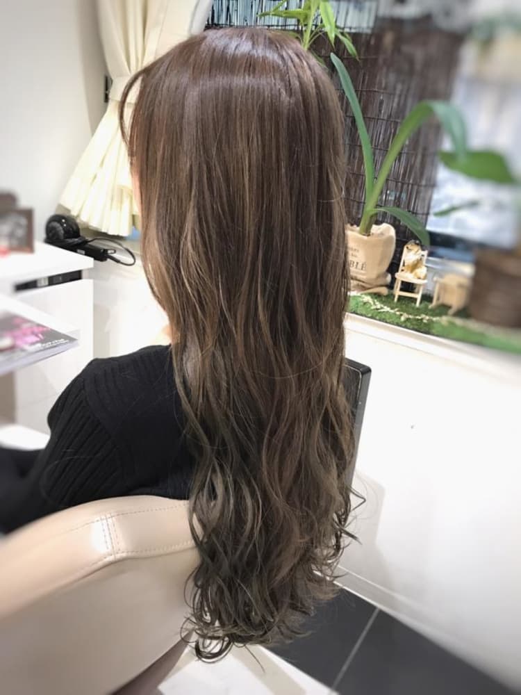 イルミナカラー ブルージュハイライトカラー ヘアカタログ Ash 大宮店 山崎 俊輔 ヘアサロン 美容院 Ash オフィシャルサイト