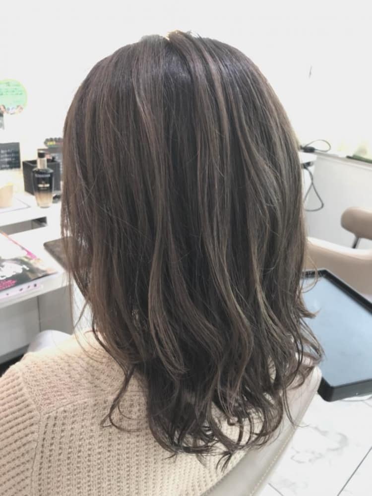 イルミナカラー ブリーチなしハイライトグレージュ ヘアカタログ Ash 大宮店 山崎 俊輔 ヘアサロン 美容院 Ash オフィシャルサイト