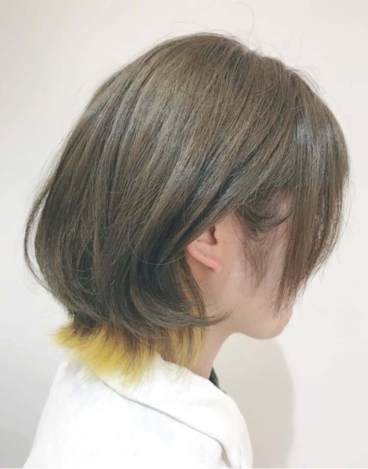 ワンポイントでハイセンスな襟足カラー ヘアカタログ ヘアサロン