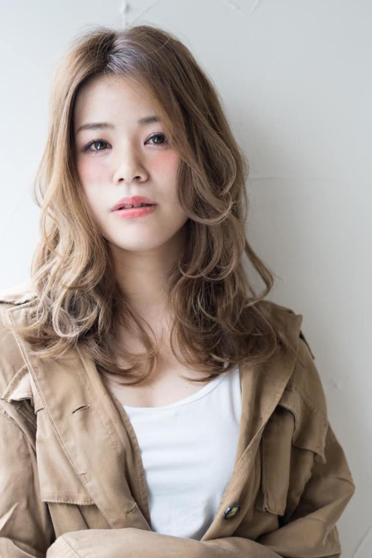 ゆるふわ柔らかカールセミロング ヘアカタログ Ash 祐天寺店 山田 涼一 ヘアサロン 美容院 Ash オフィシャルサイト