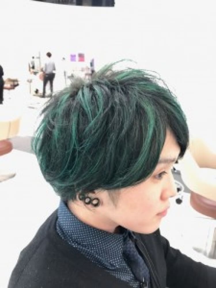 One Ok Rock Takaさん風 ミントグリーンハイライト ヘアカタログ ヘアサロン 美容院 Ash オフィシャルサイト