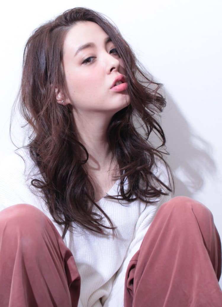 アンニュイカール フェザーロング ヘアカタログ Ash 自由が丘店 坂本 哲也 ヘアサロン 美容院 Ash オフィシャルサイト