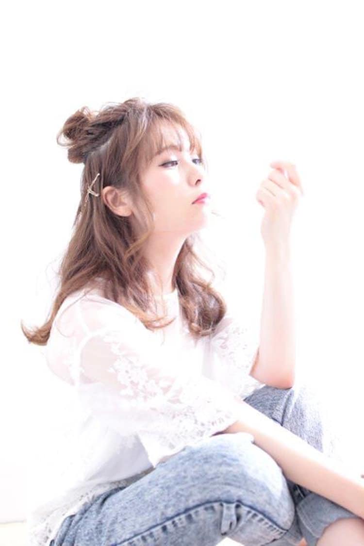 ゆるふわお団子ハーフアップ ヘアカタログ Ash 白楽店 宇野 堅太 ヘアサロン 美容院 Ash オフィシャルサイト ゆるふわお団子ハーフアップ ヘアカタログ Ash 白楽店 宇野 堅太 ヘアサロン 美容院 Ash オフィシャルサイト