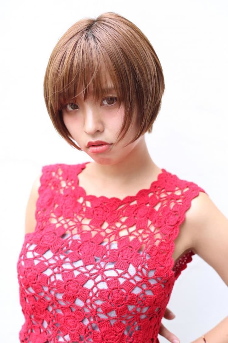 誰でも小顔になれるストレートショートボブ ヘアカタログ Ash 中目黒店 高橋 臣介 ヘアサロン 美容院 Ash オフィシャルサイト