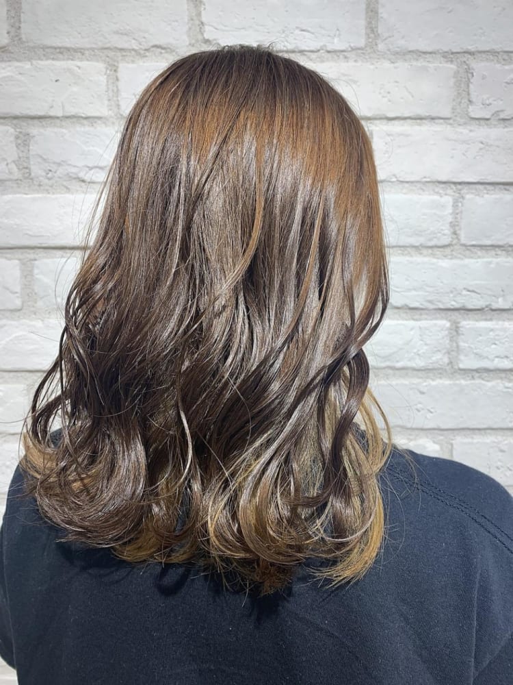 インナーカラー マット ブラウン ヘアカタログ ヘアサロン 美容院 Ash オフィシャルサイト インナーカラー マット ブラウン ヘアカタログ ヘアサロン 美容院 Ash オフィシャルサイト