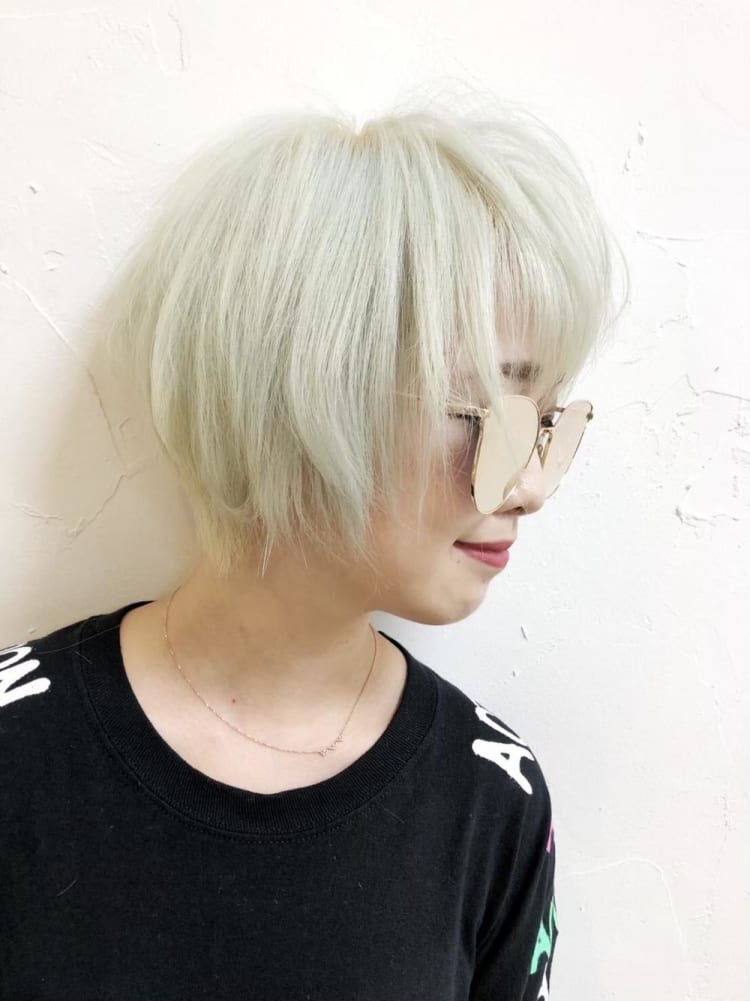 ハイトーンが映えるお洒落ショートボブ ヘアカタログ Ash 亀戸店 大杉 直樹 ヘアサロン 美容院 Ash オフィシャルサイト