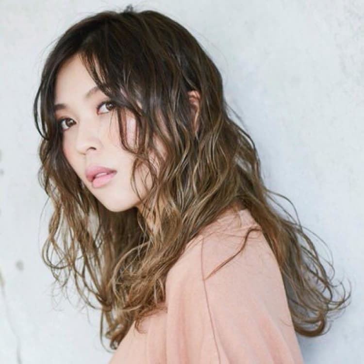 外国人風グラデーションパーマスタイル ヘアカタログ Ash 新小岩店 Ash 新小岩店 ヘアサロン 美容院 Ash オフィシャルサイト