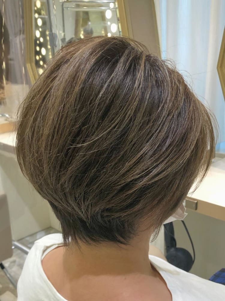 白髪ぼかしハイライトショート ヘアカタログ Ash 西葛西店 松永 祐也 ヘアサロン 美容院 Ash オフィシャルサイト 白髪ぼかしハイライトショート ヘアカタログ Ash 西葛西店 松永 祐也 ヘアサロン 美容院 Ash オフィシャルサイト