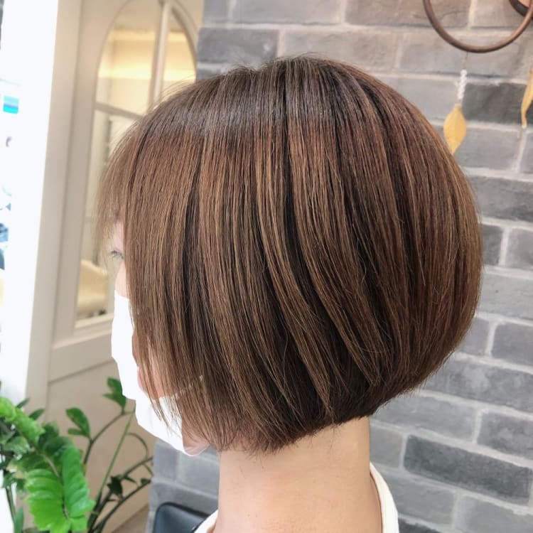 ボブ 襟足短めで首を長く見せます ヘアカタログ Ash 淵野辺店 大司 治樹 ヘアサロン 美容院 Ash オフィシャルサイト