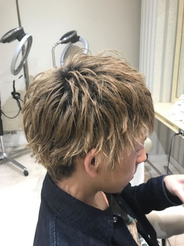 ハイトーンメンズミディアム ヘアカタログ ヘアサロン 美容院 Ash