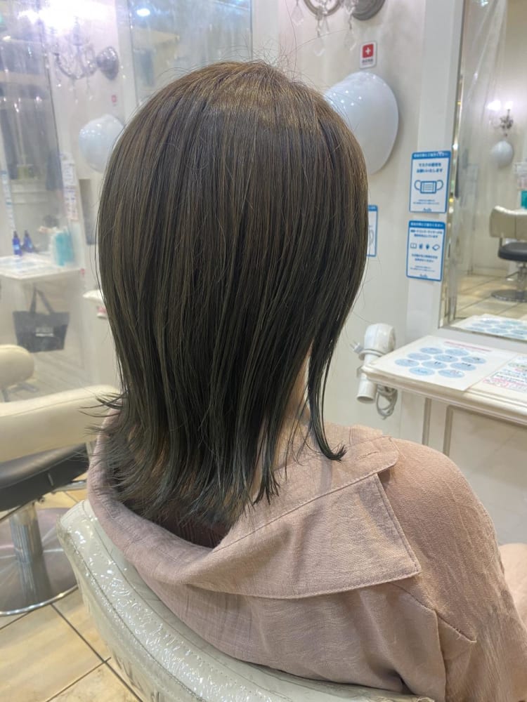 軽め外ハネボブ グラデーションカラー ヘアカタログ Ash 北上尾店 浪川 智充 ヘアサロン 美容院 Ash オフィシャルサイト