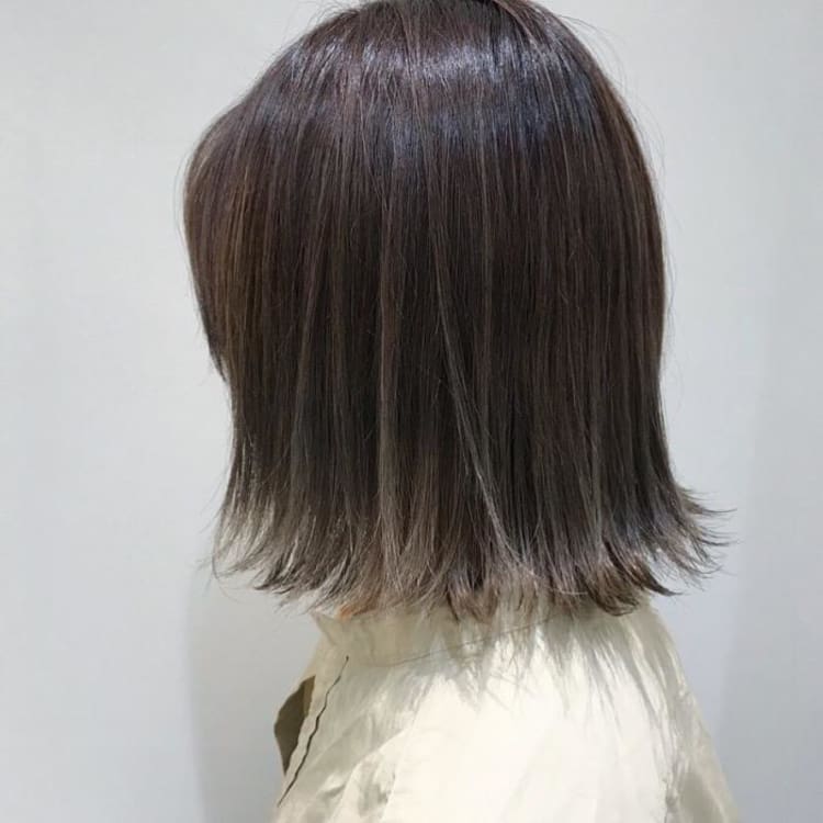 外ハネグラデーションカラーボブ ヘアカタログ Ash 日吉店 奥村 拓也