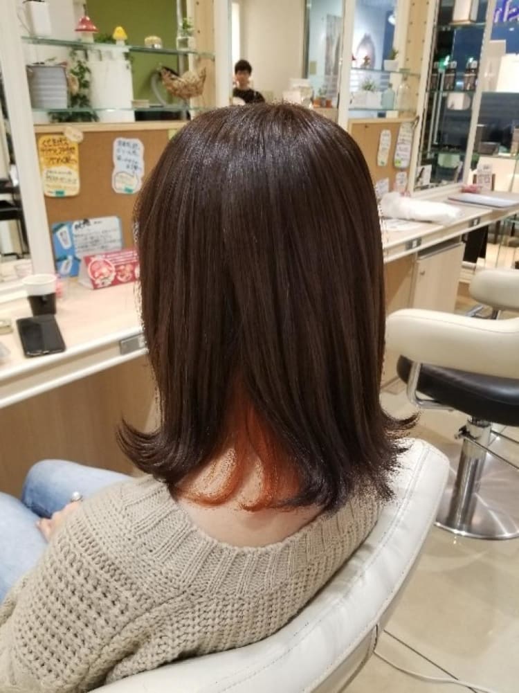 ミディアムボブ インナーカラー ヘアカタログ Ash 瀬谷店 山内 佐江子 ヘアサロン 美容院 Ash オフィシャルサイト