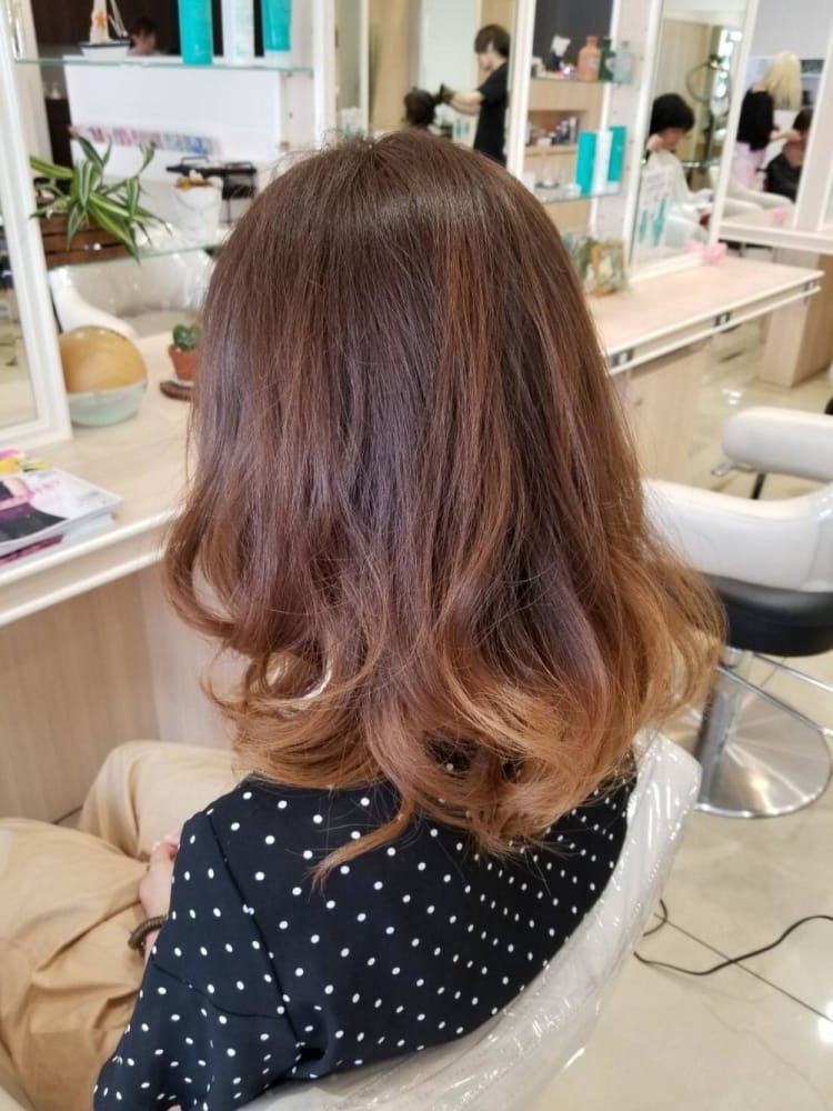 インナーカラーでダブルカラー ヘアカタログ Ash いずみ中央店 渡邊