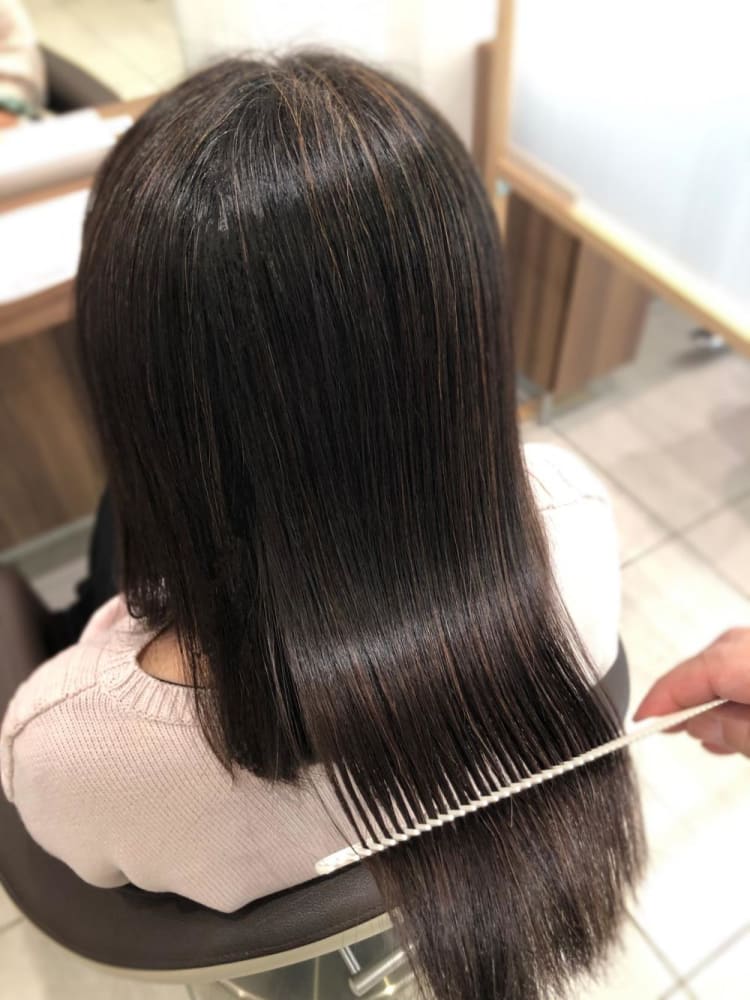 朝の時間短縮に艶ストレート ヘアカタログ Ash 豊田店 森野 智 ヘアサロン 美容院 Ash オフィシャルサイト