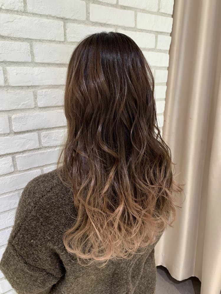 ミルクティーアッシュ グラデーションカラー ヘアカタログ Ash 戸田公園店 花木 洋斗 ヘアサロン 美容院 Ash オフィシャルサイト