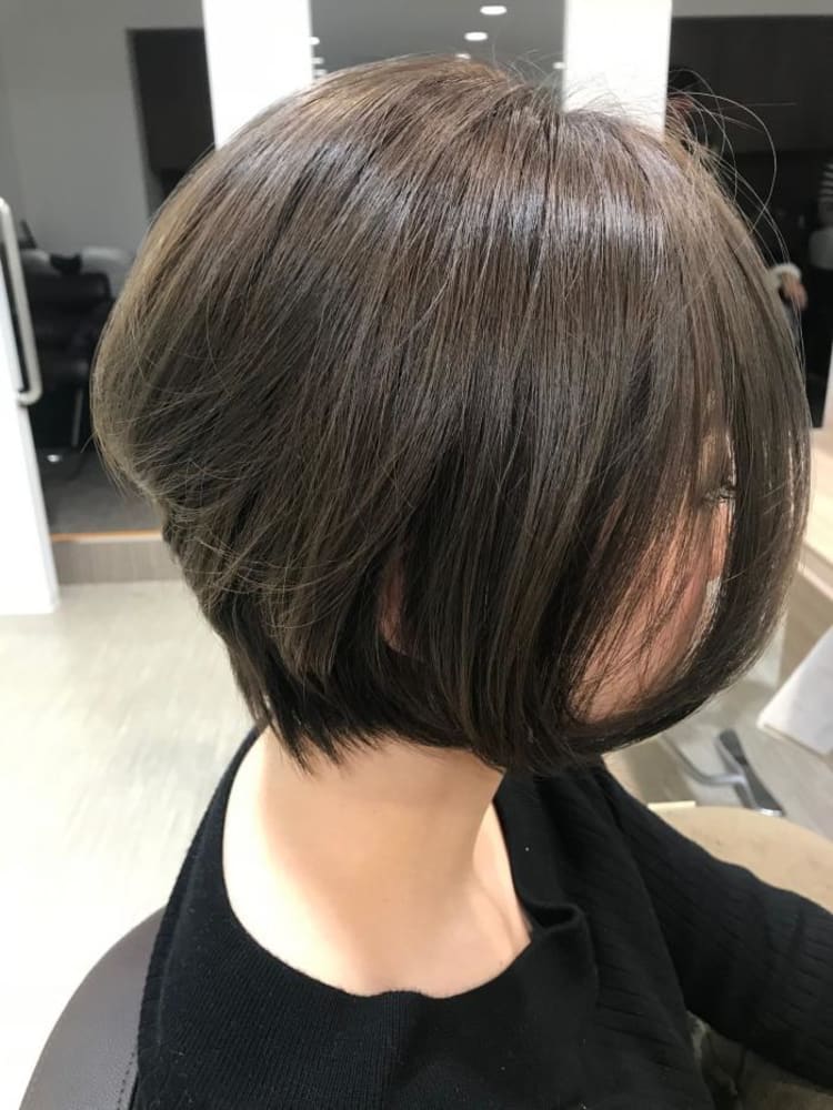 前下がりショートボブ ヘアカタログ Ash 練馬店 茂木 達也 ヘアサロン 美容院 Ash オフィシャルサイト