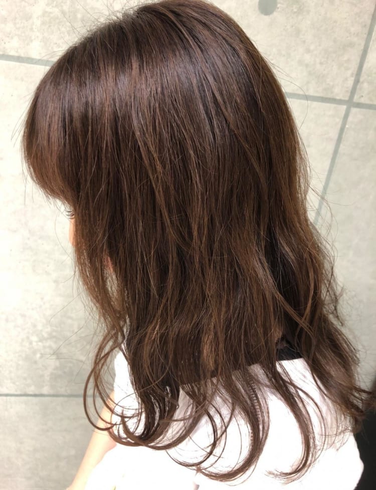 圧倒的 透明感 ゆるふわベージュブラウンカラー ヘアカタログ Ash