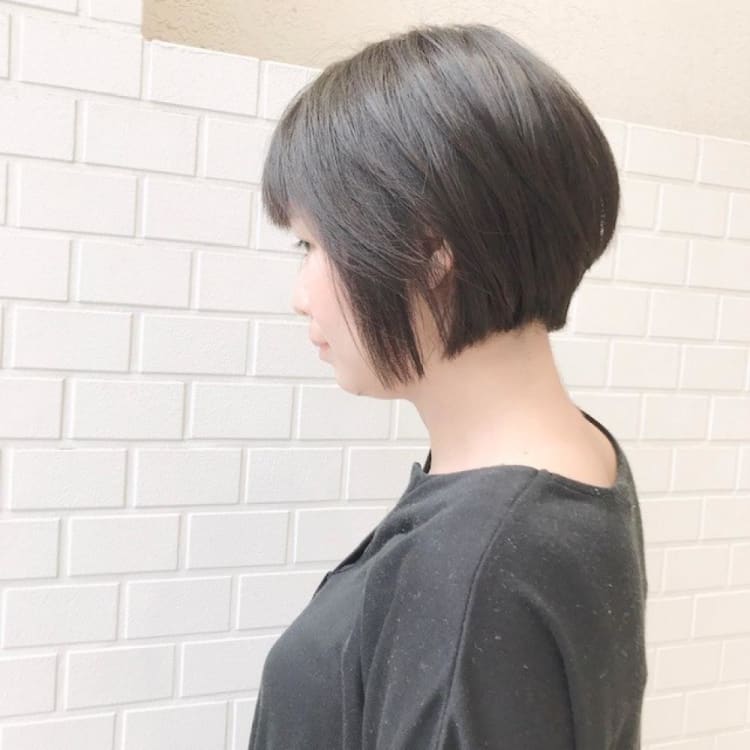 横顔美人のショートボブ ヘアカタログ Ash 仙川店 内田 孝仁 ヘアサロン 美容院 Ash オフィシャルサイト