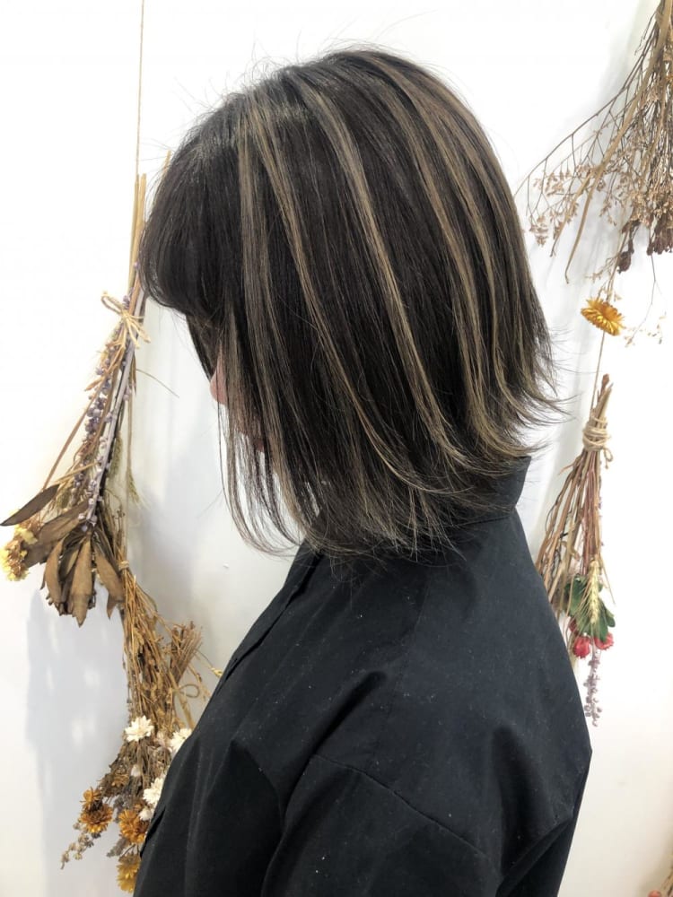 初カラーでも3dハイライトスタイルへ ヘアカタログ ヘアサロン