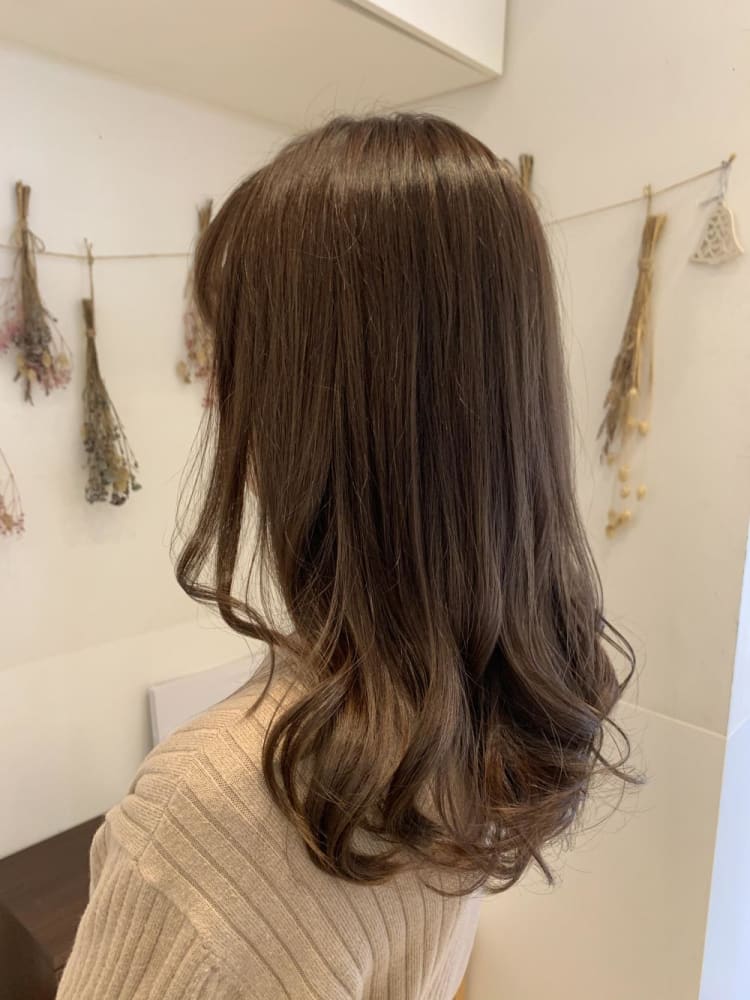 ベージュ系カラー ヘアカタログ Ash 八幡山店 亀田 友香里 ヘアサロン 美容院 Ash オフィシャルサイト