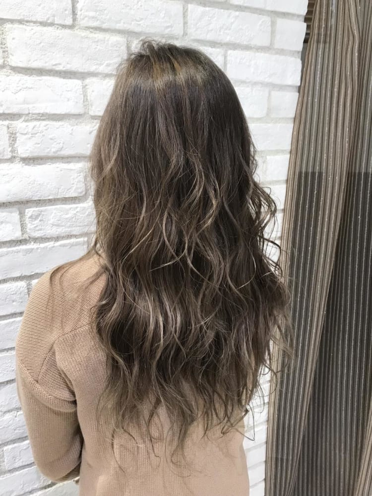 アッシュグレージュ ヘアカタログ Ash 戸田公園店 太田 芽依 ヘアサロン 美容院 Ash オフィシャルサイト アッシュグレージュ ヘアカタログ Ash 戸田公園店 太田 芽依 ヘアサロン 美容院 Ash オフィシャルサイト