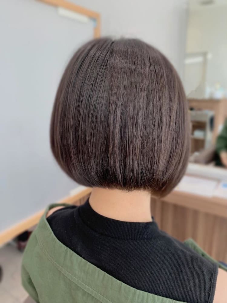 首元スッキリ前下がりボブスタイル ヘアカタログ Ash 豊田店 高橋 美耶己 ヘアサロン 美容院 Ash オフィシャルサイト