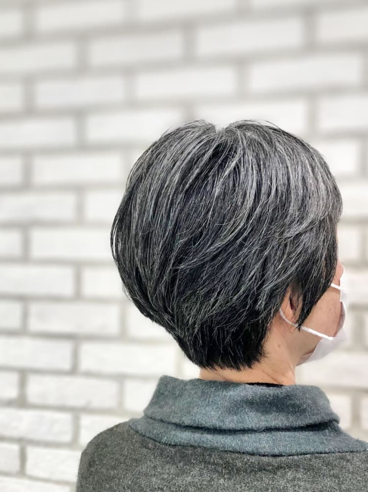 サイド長めのショートスタイル ヘアカタログ Ash いずみ中央店 尊田 恵一朗 ヘアサロン 美容院 Ash オフィシャルサイト