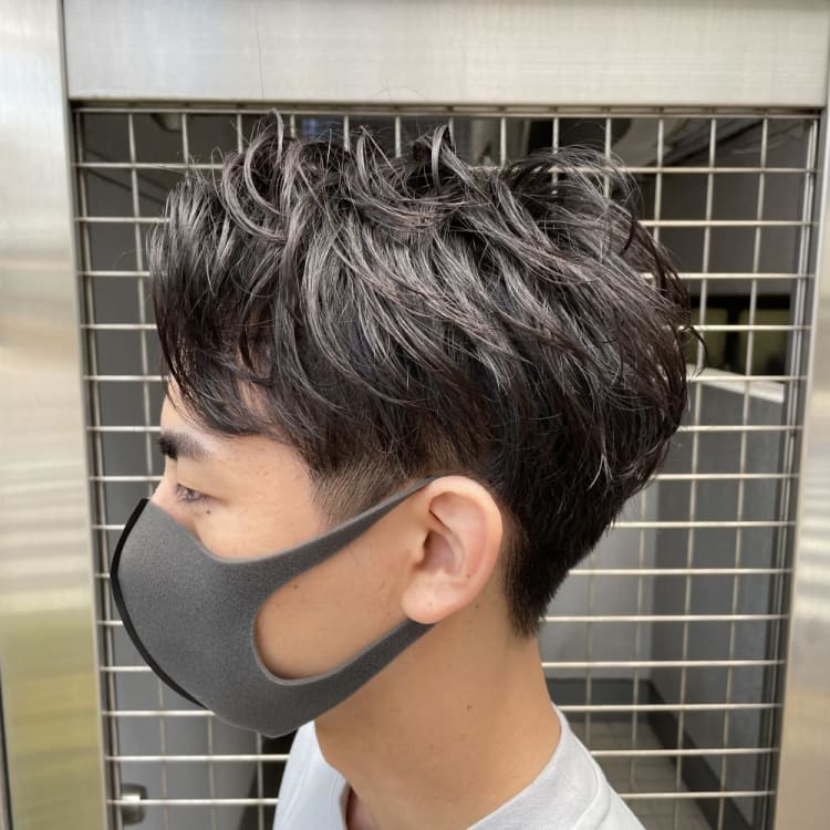 くせ毛をいかしたセンターパート ヘアカタログ Ash 三鷹店 田中 秀斗 ヘアサロン 美容院 Ash オフィシャルサイト くせ毛をいかしたセンターパート ヘアカタログ Ash 三鷹店 田中 秀斗 ヘアサロン 美容院 Ash オフィシャルサイト