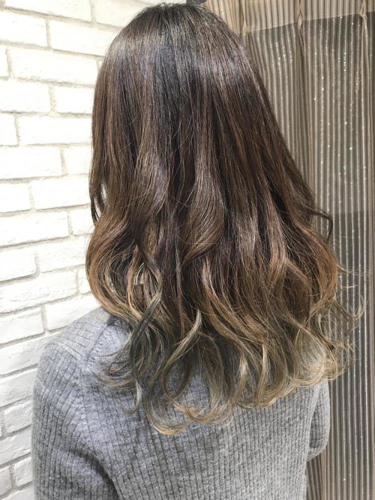 ミルクティーブルージュ グラデーションカラー ヘアカタログ Ash 戸田公園店 花木 洋斗 ヘアサロン 美容院 Ash オフィシャルサイト