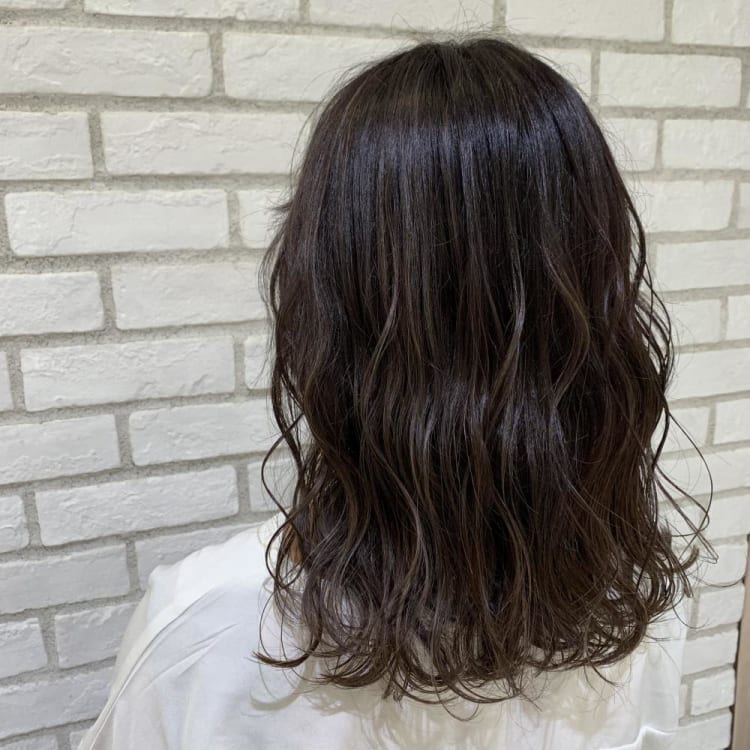 オフィス向き ナチュラルハイライトカラー ヘアカタログ Ash 戸田公園店 太田 芽依 ヘアサロン 美容院 Ash オフィシャルサイト